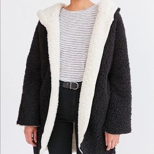 URBAN OUTFITTERS Ecote Sherpa Warm Coat M/L